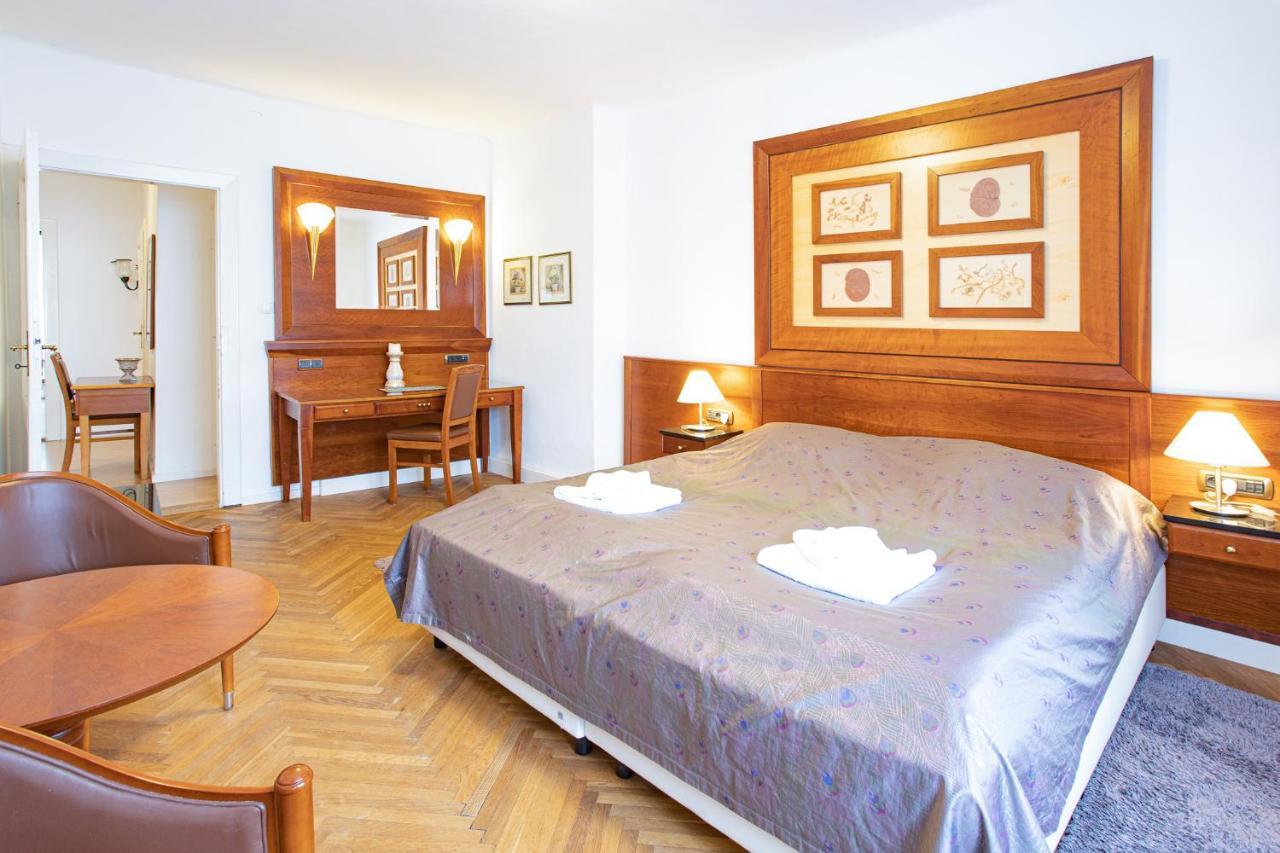 Melissa Apartments Karlovy Vary Ngoại thất bức ảnh